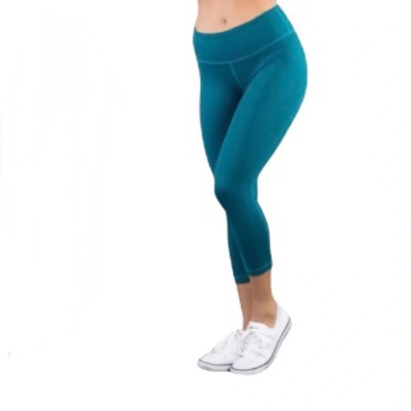 Buff Bunny Camila Crop Leggings - Picture 1 of 6
